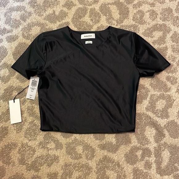 Babaton Satinette Crew Cropped T-Shirt Black - Picture 6 of 8